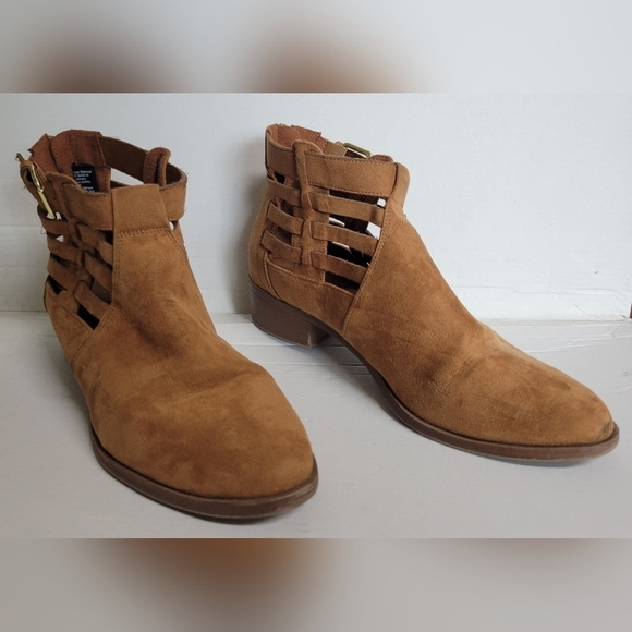 American Eagle Brown Faux Suede Cut Out Ankle Boots Back Zip Up Size 10 - Picture 1 of 8